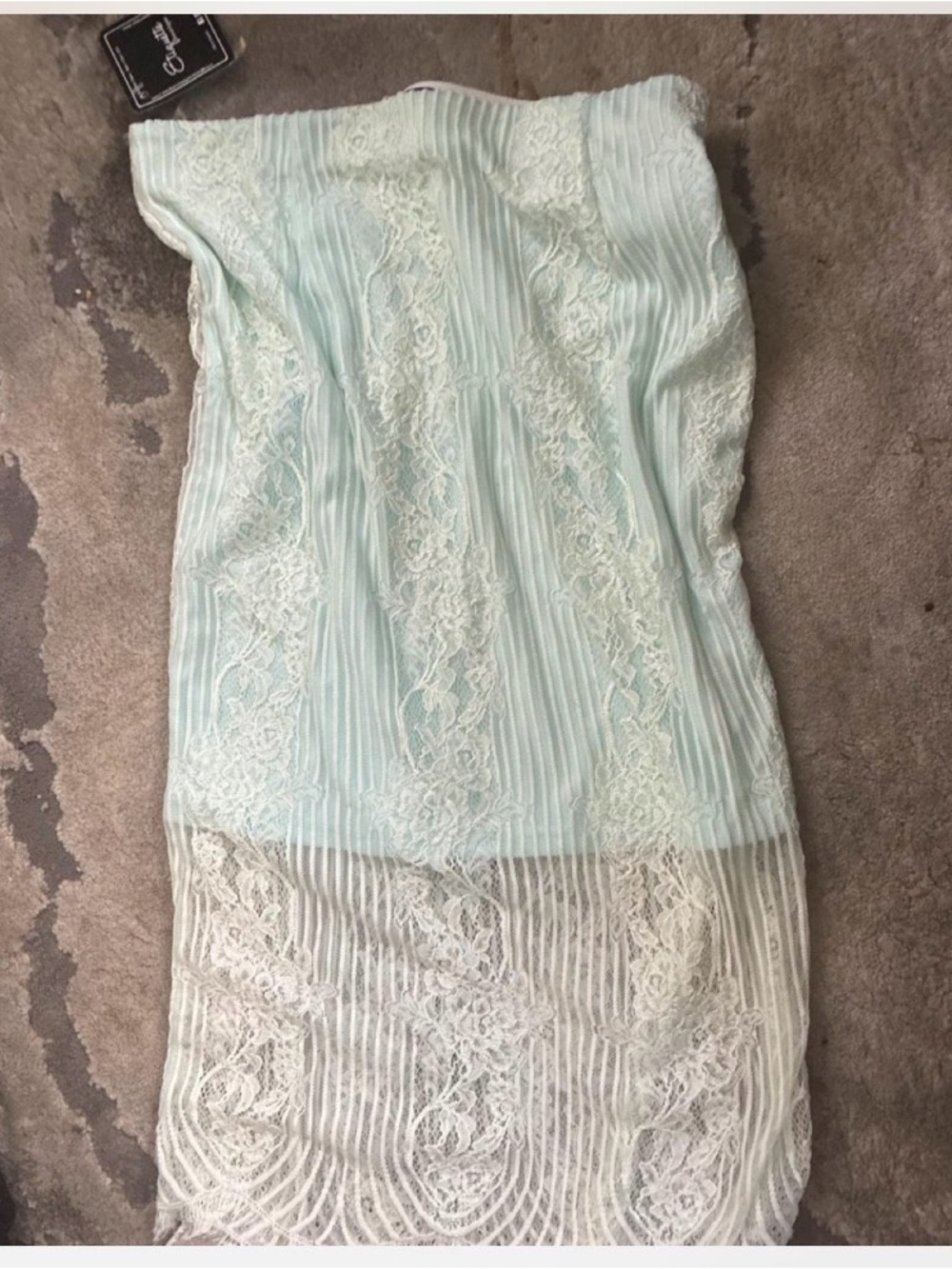 Etiquette boutique skirt nwot in Mint & Ivory